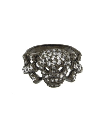 Skull ring in silver plated...