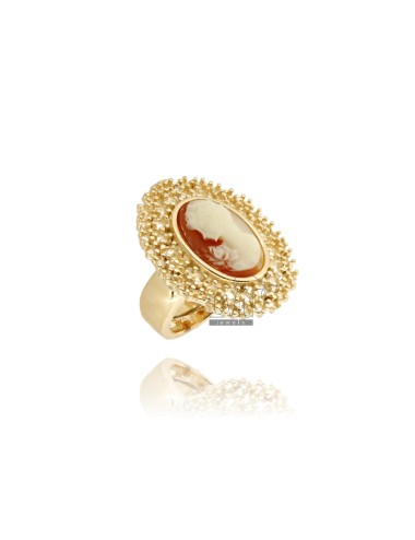 Oval ring with cameo in...