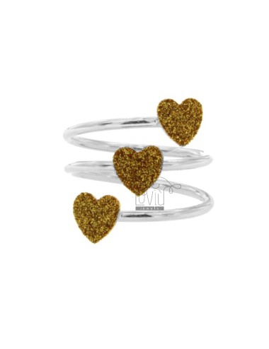 Ring with 3 central hearts...