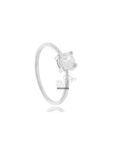 Solitaire ring in silver...
