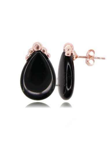 Lobe earrings drop of black...
