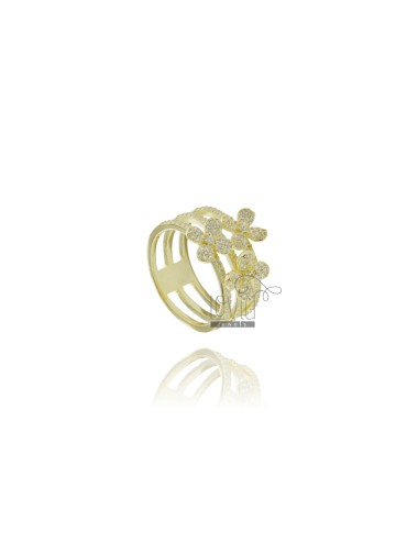 3-wire ring with flowers in...